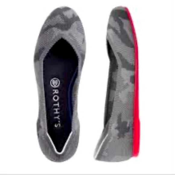 Rothy’s round toe size 7 gray camo woman’s flat shoes